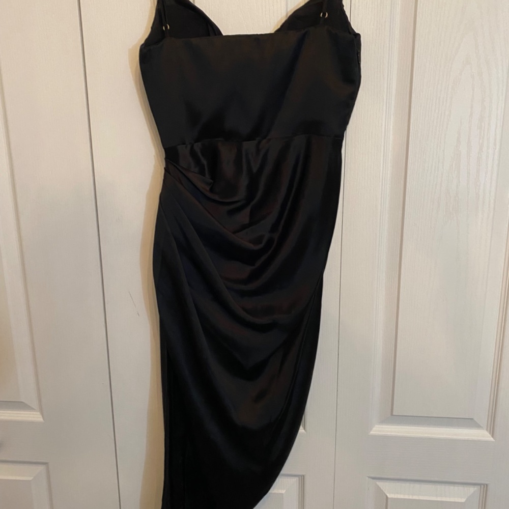 Dress - Picture 7 of 8